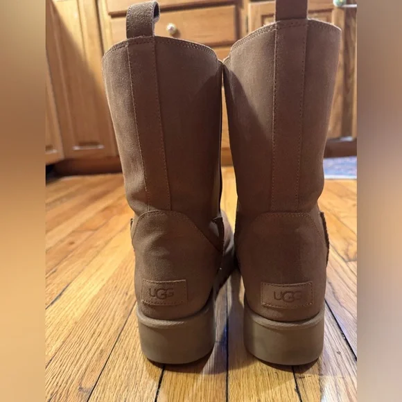 UGG Chelsea Platform - Short - Picture 2 of 7